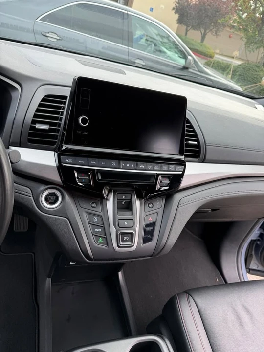 2026 Honda Odyssey - Image 11 of 16