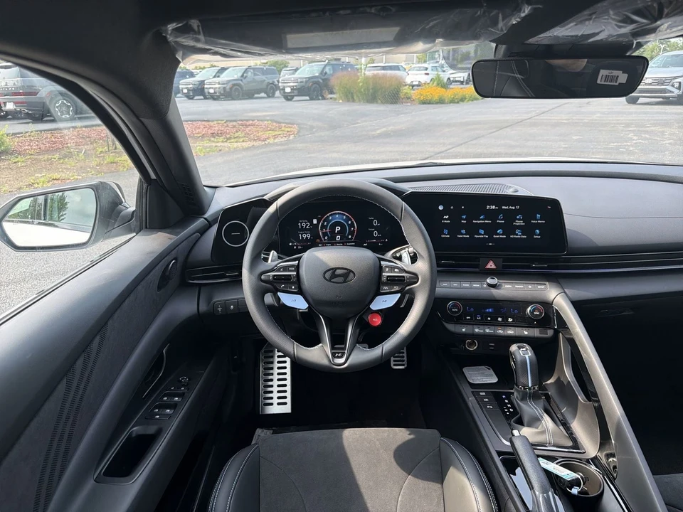 2026 Hyundai Elantra - Image 14 of 31