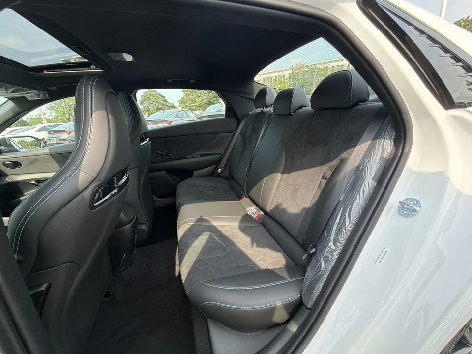 2026 Hyundai Elantra - Image 23 of 31
