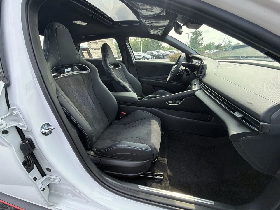 2026 Hyundai Elantra - Image 25 of 31