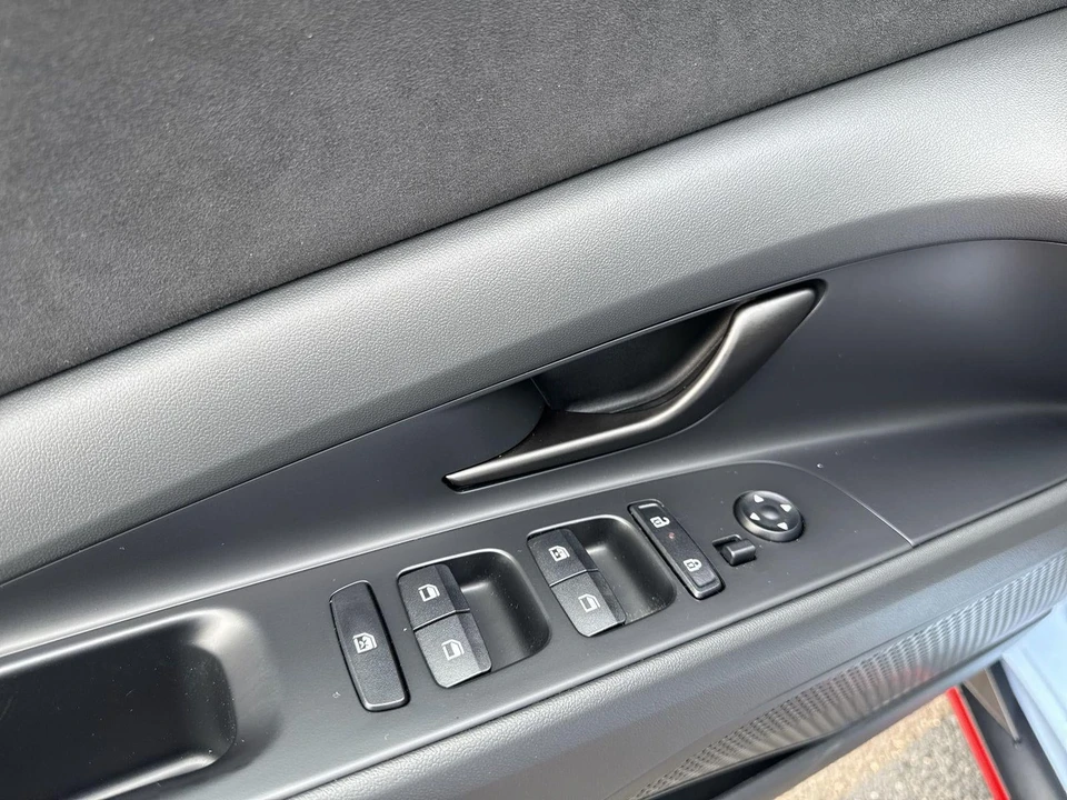 2026 Hyundai Elantra - Image 13 of 17