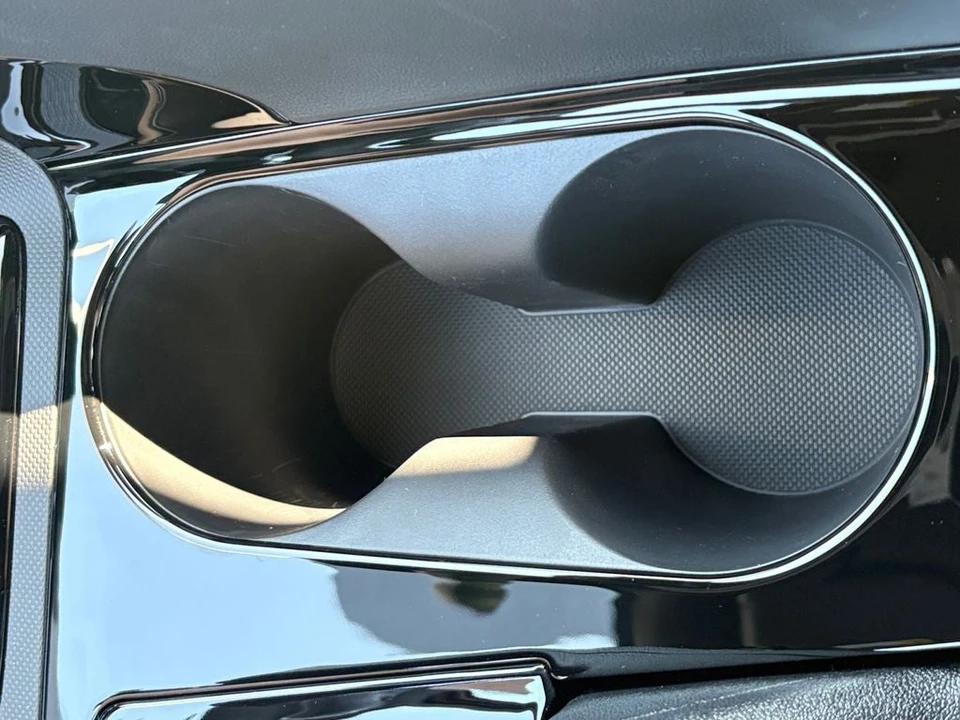 2026 Hyundai Elantra - Image 12 of 31