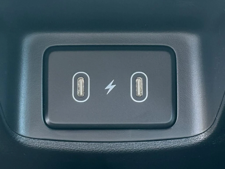 2026 Hyundai Elantra - Image 5 of 31