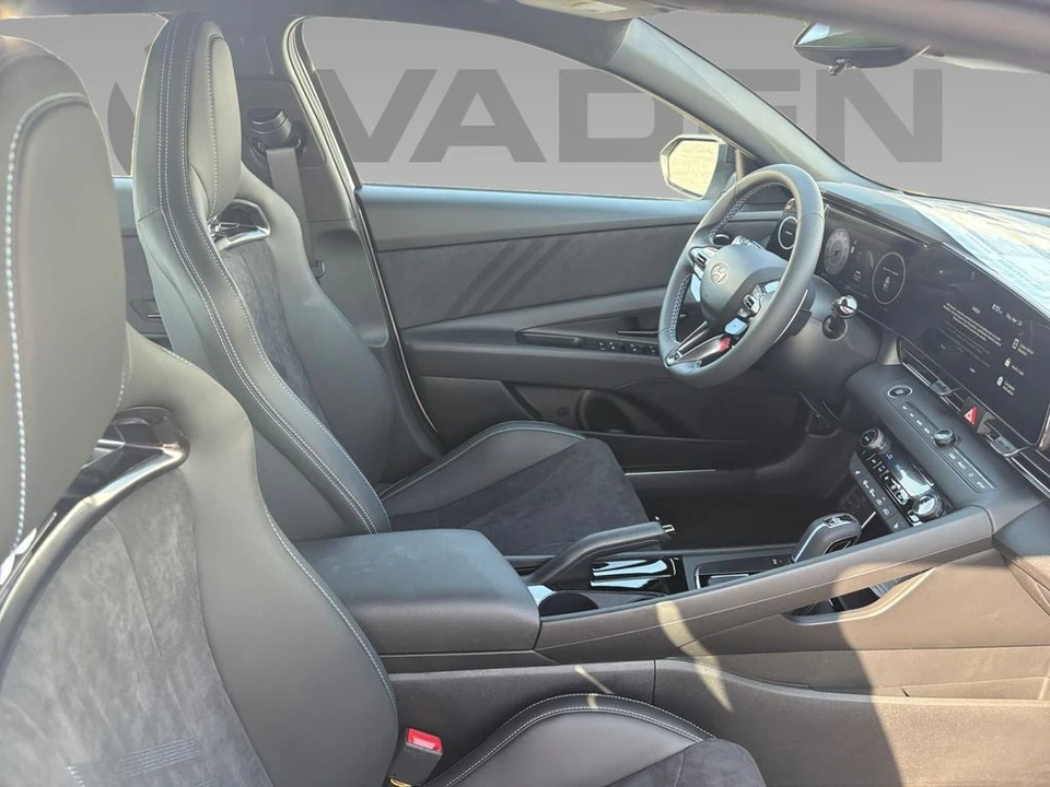 2026 Hyundai Elantra - Image 9 of 31