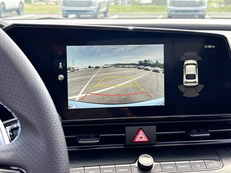 2026 Hyundai Elantra - Image 19 of 31