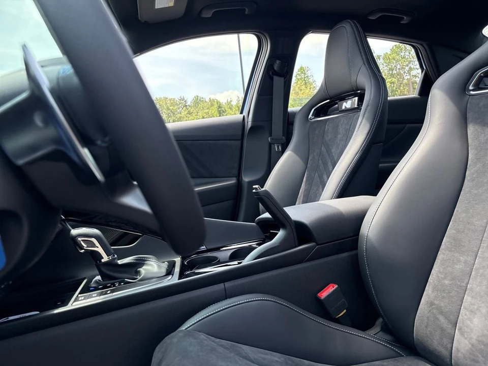 2026 Hyundai Elantra - Image 4 of 31