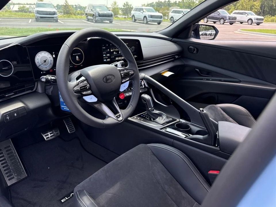 2026 Hyundai Elantra - Image 9 of 31