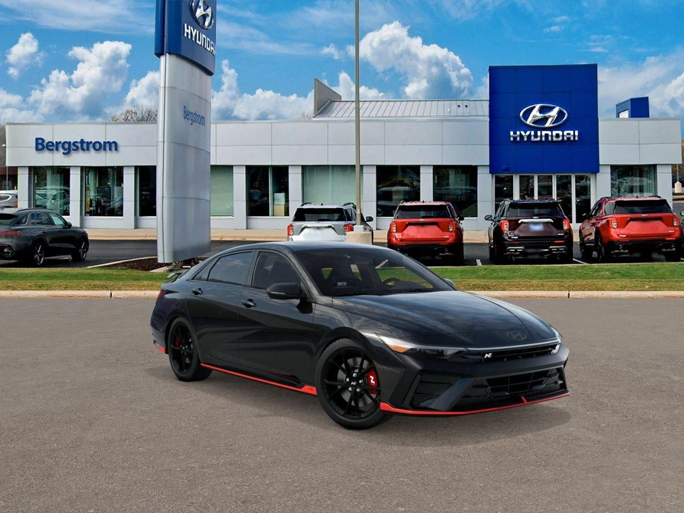 2026 Hyundai Elantra - Image 2 of 17