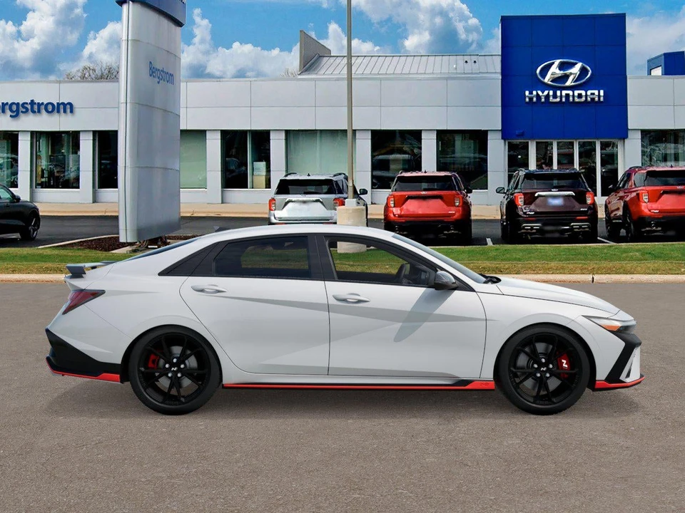2026 Hyundai Elantra - Image 7 of 17