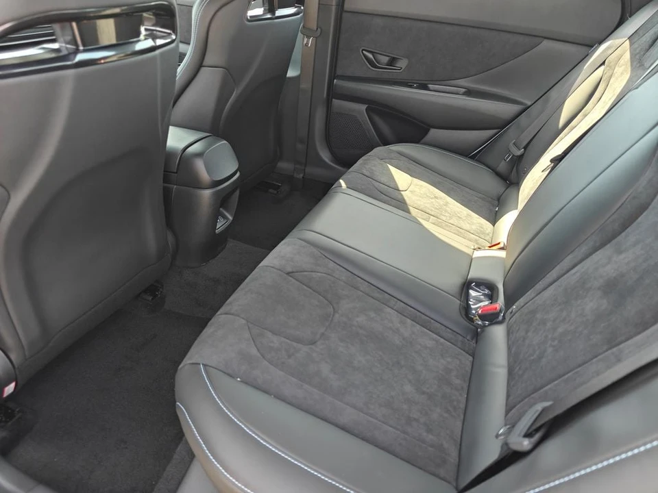 2026 Hyundai Elantra - Image 13 of 27
