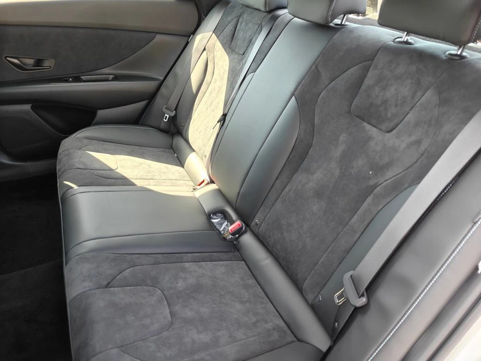 2026 Hyundai Elantra - Image 14 of 27