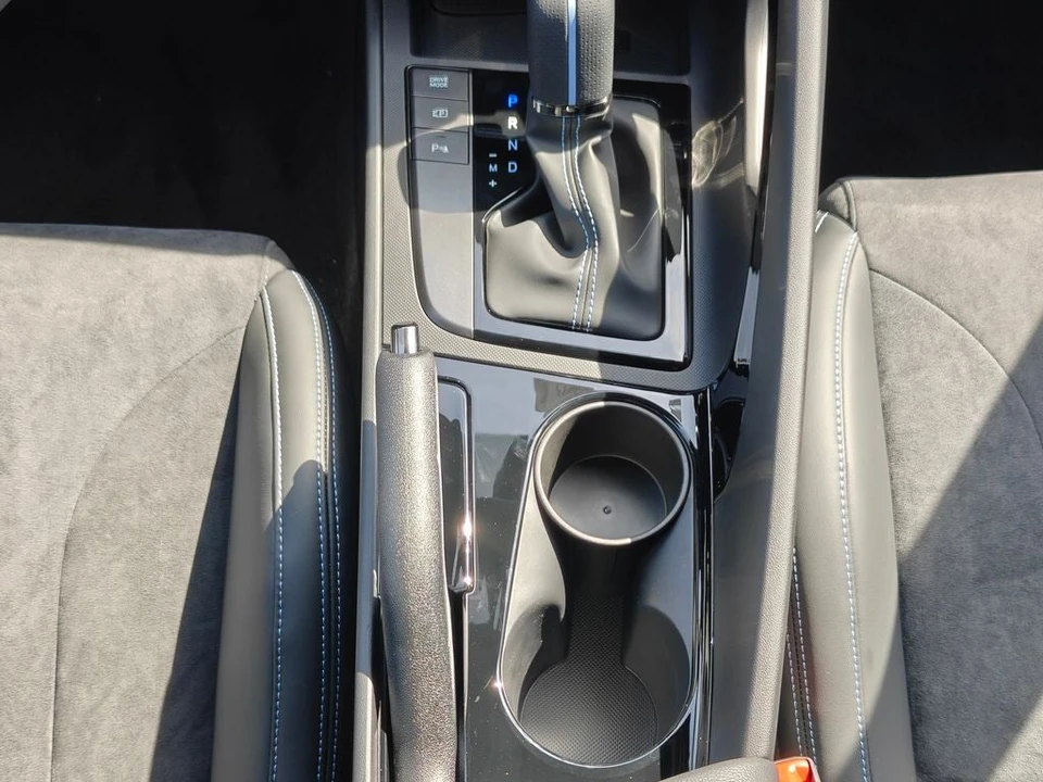 2026 Hyundai Elantra - Image 21 of 27