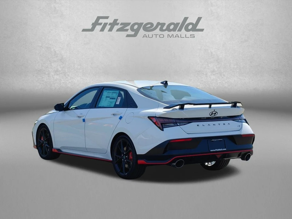 2026 Hyundai Elantra - Image 9 of 27