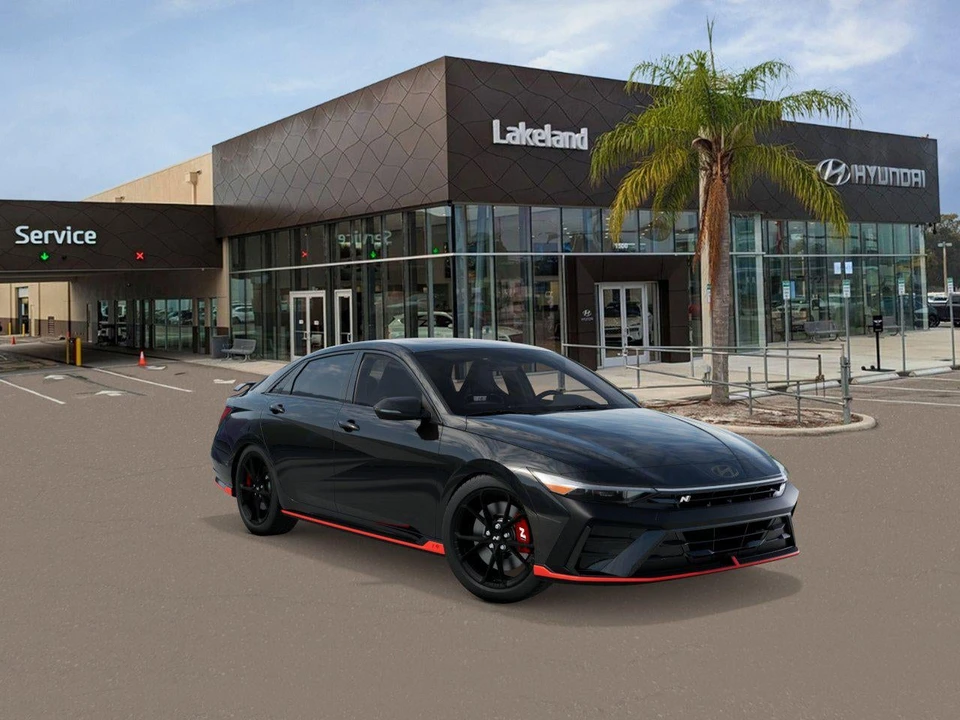 2026 Hyundai Elantra - Image 2 of 17