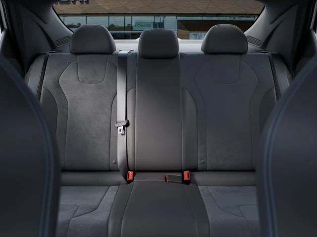 2026 Hyundai Elantra - Image 12 of 31