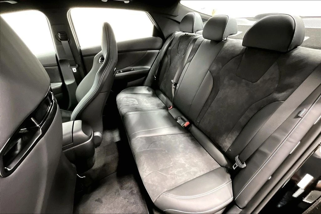 2026 Hyundai Elantra - Image 17 of 31
