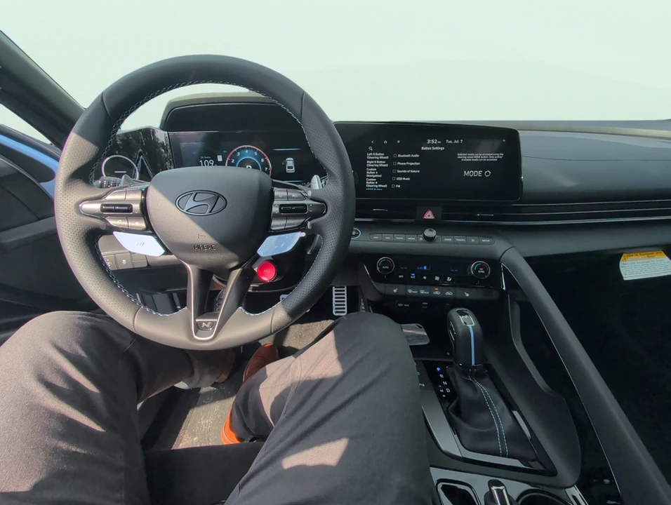 2026 Hyundai Elantra - Image 9 of 16