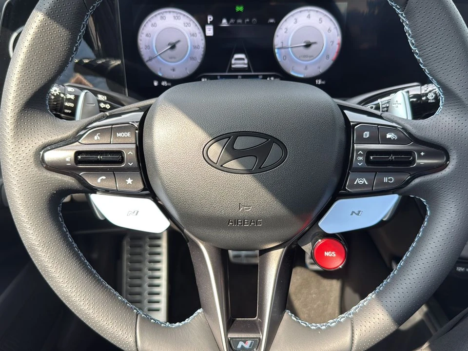 2026 Hyundai Elantra - Image 12 of 17