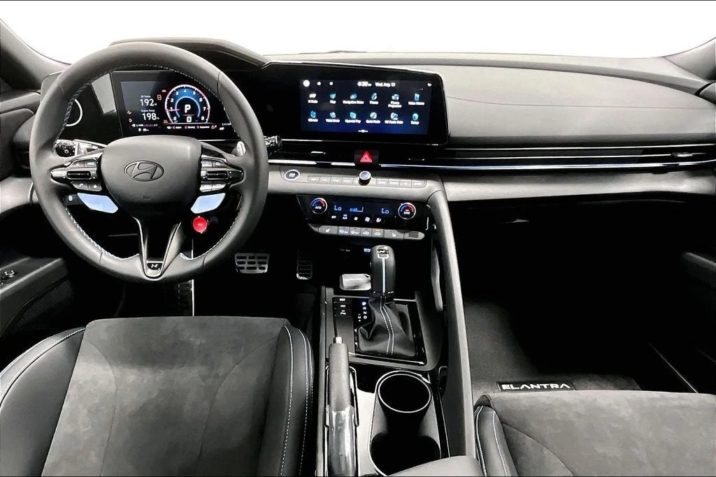 2026 Hyundai Elantra - Image 5 of 31