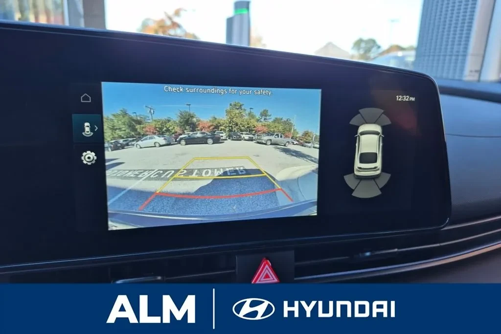 2026 Hyundai Elantra - Image 27 of 31