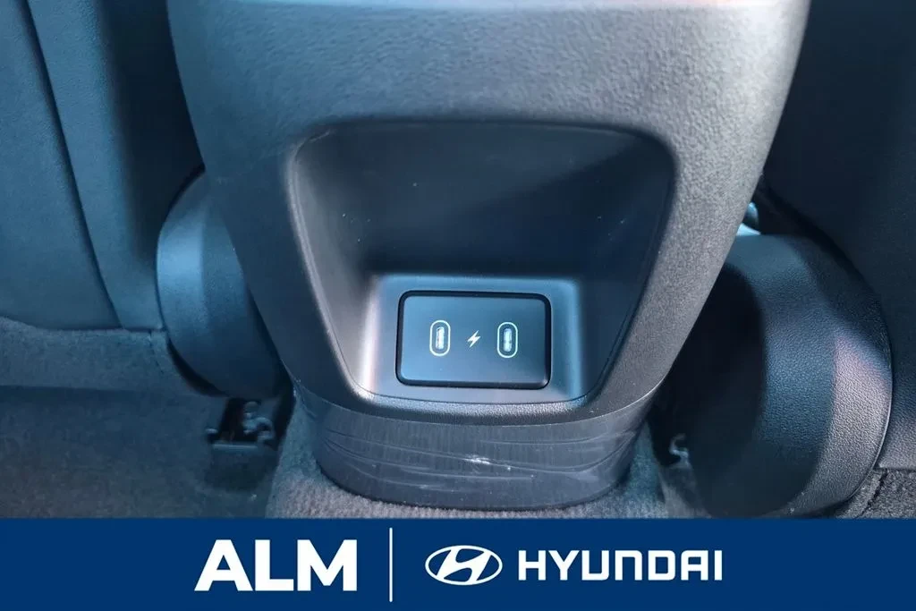2026 Hyundai Elantra - Image 19 of 31