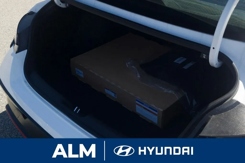 2026 Hyundai Elantra - Image 9 of 31