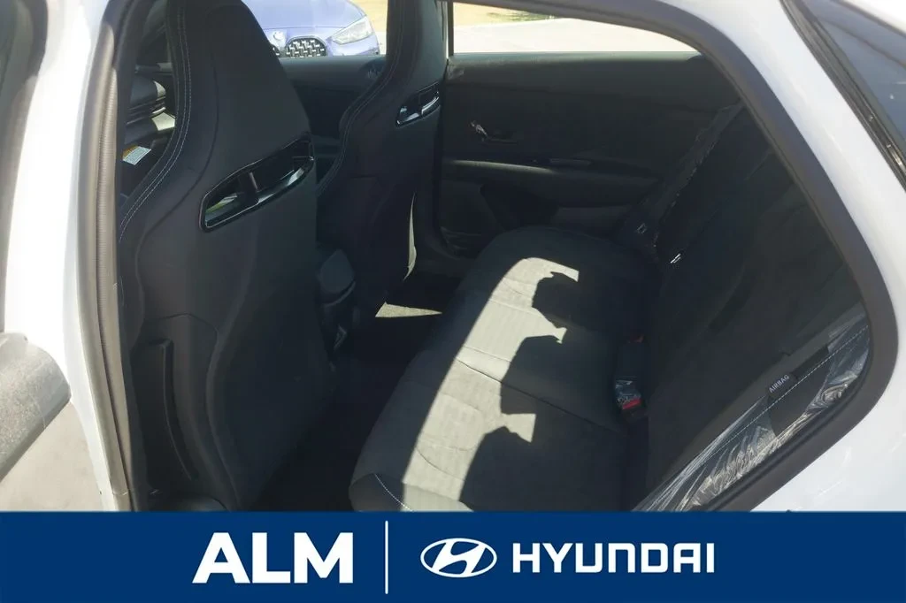 2026 Hyundai Elantra - Image 17 of 31