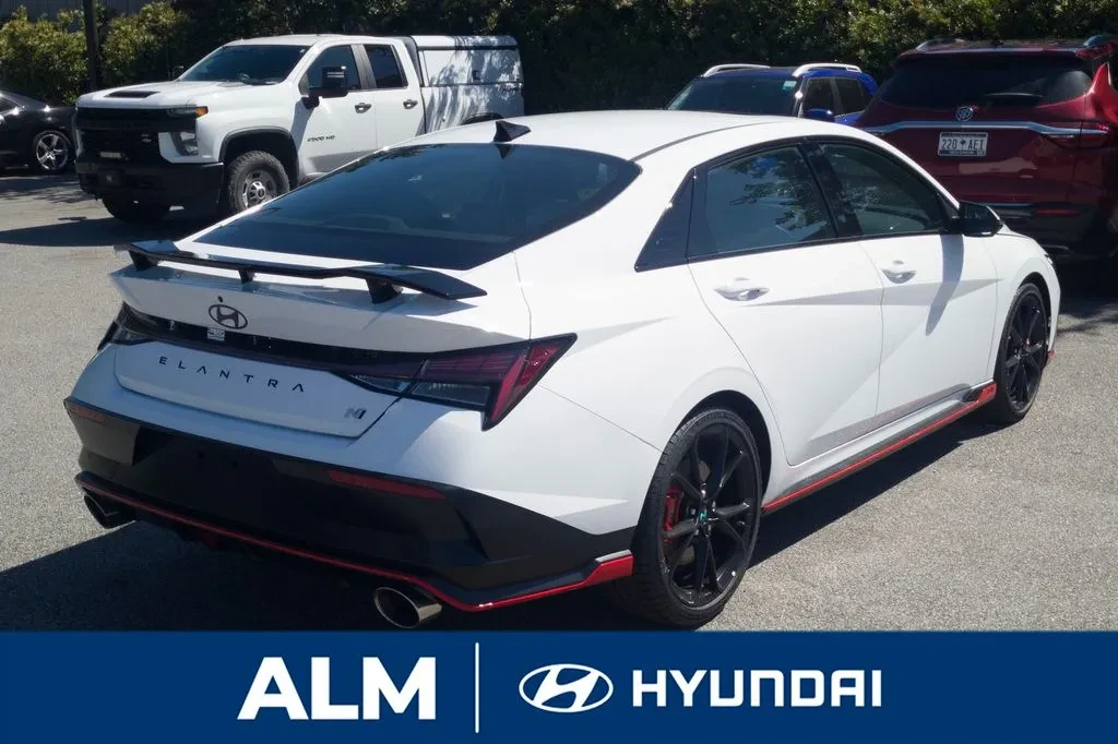2026 Hyundai Elantra - Image 7 of 31