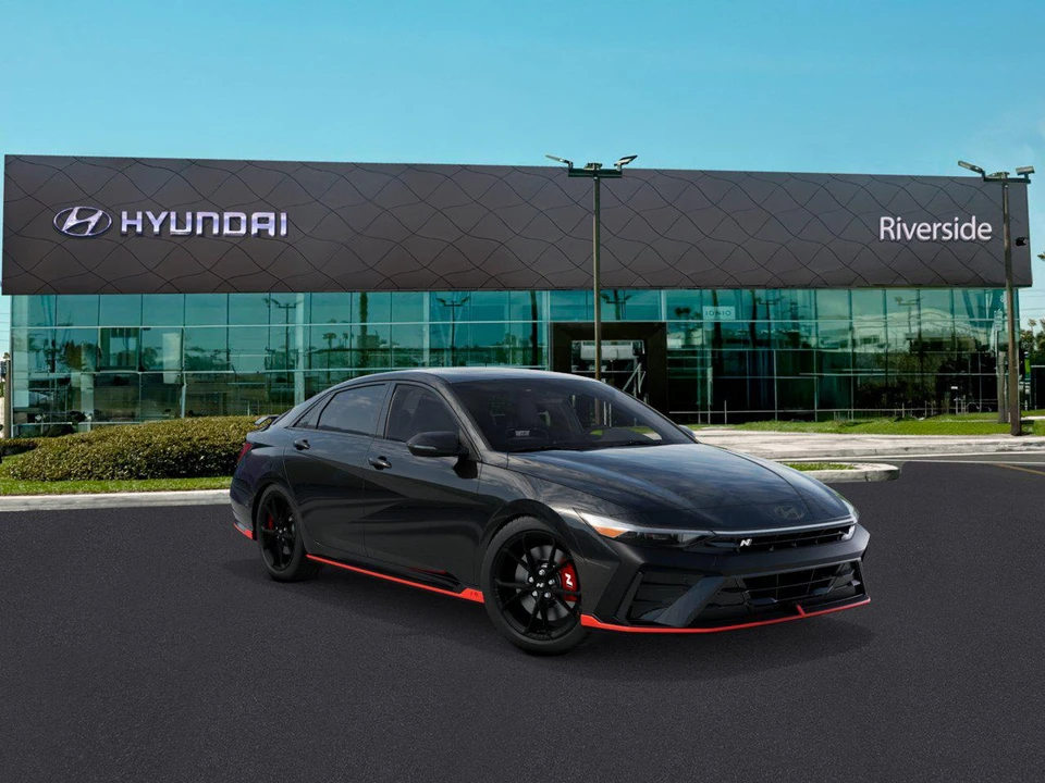 2026 Hyundai Elantra - Image 2 of 17