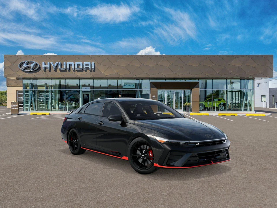 2026 Hyundai Elantra - Image 2 of 17