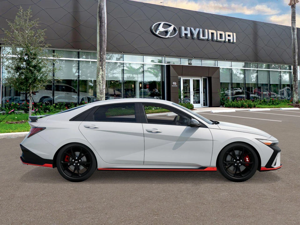2026 Hyundai Elantra - Image 7 of 17