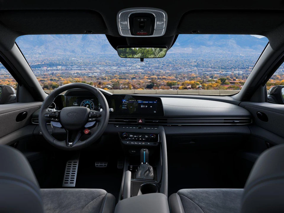 2026 Hyundai Elantra - Image 11 of 17