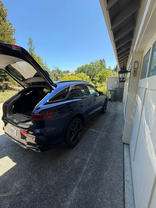 2026 Hyundai Genesis - Image 3 of 13
