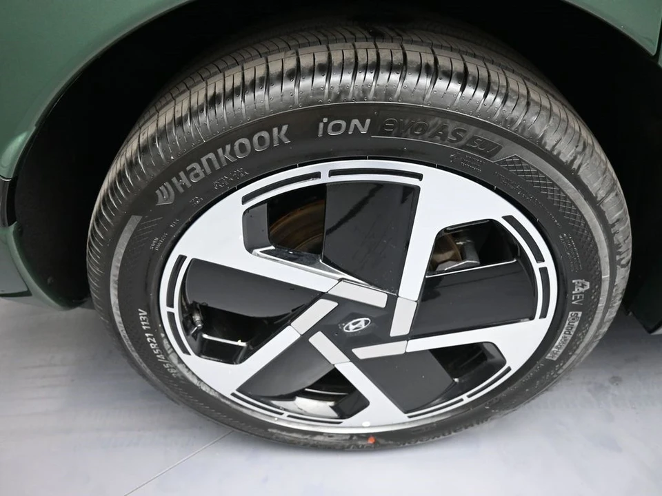 2026 Hyundai Ioniq 9 - Image 12 of 12