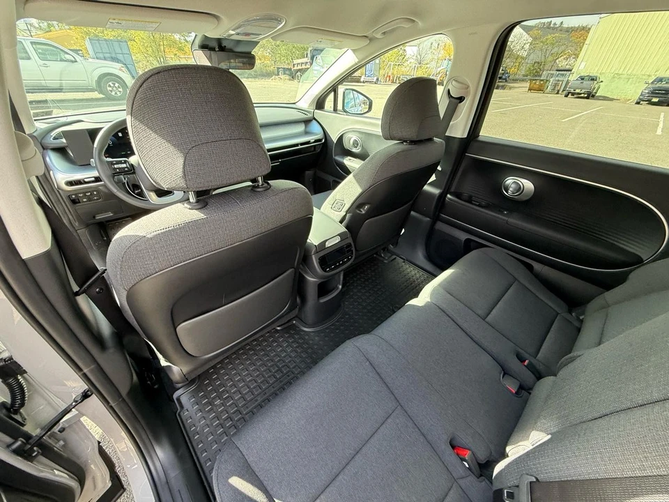 2026 Hyundai Ioniq 9 - Image 24 of 31