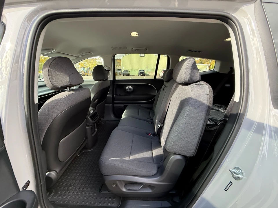 2026 Hyundai Ioniq 9 - Image 21 of 21