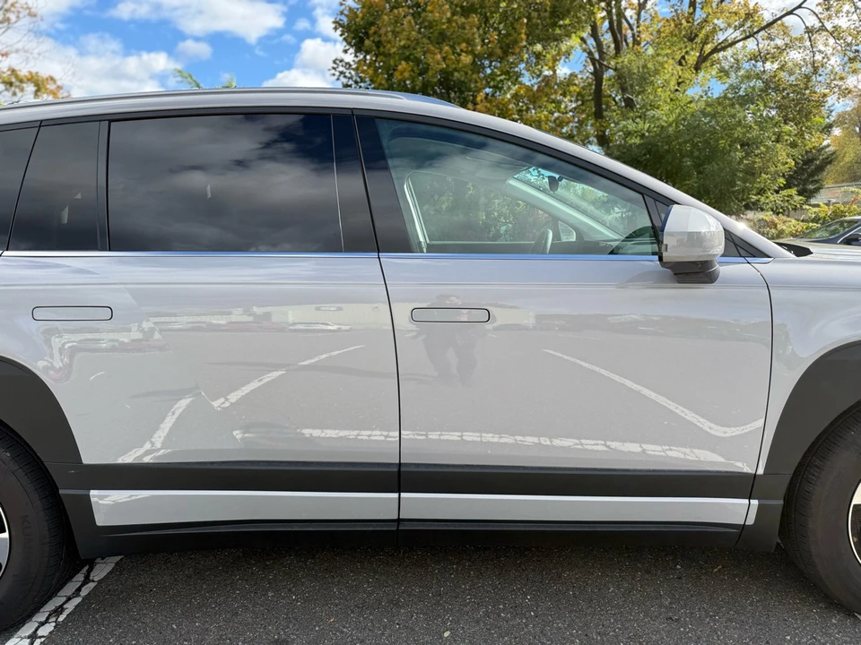 2026 Hyundai Ioniq 9 - Image 14 of 31