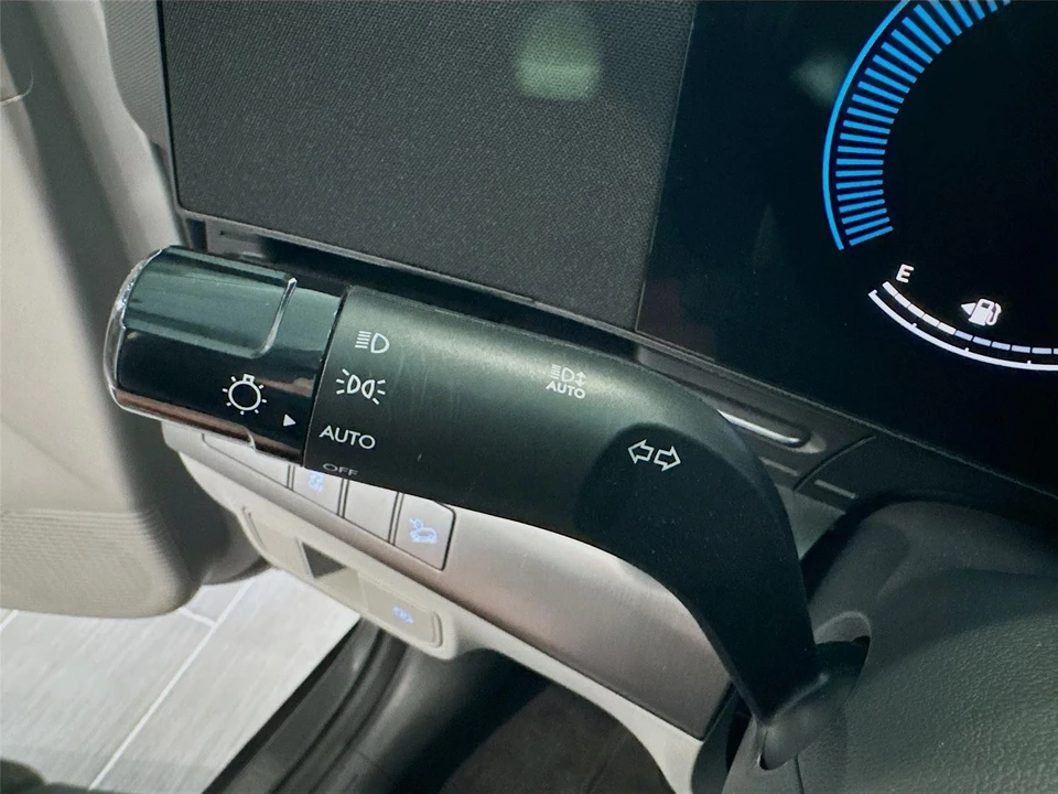 2026 Hyundai Kona - Image 5 of 31