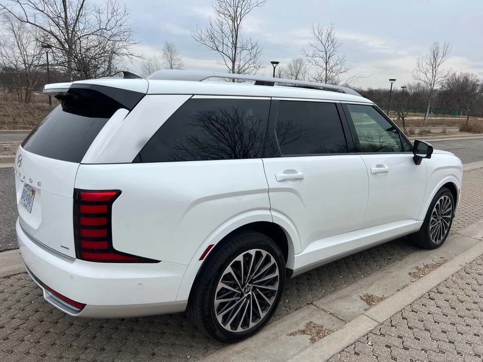 2026 Hyundai Palisade - Image 10 of 21