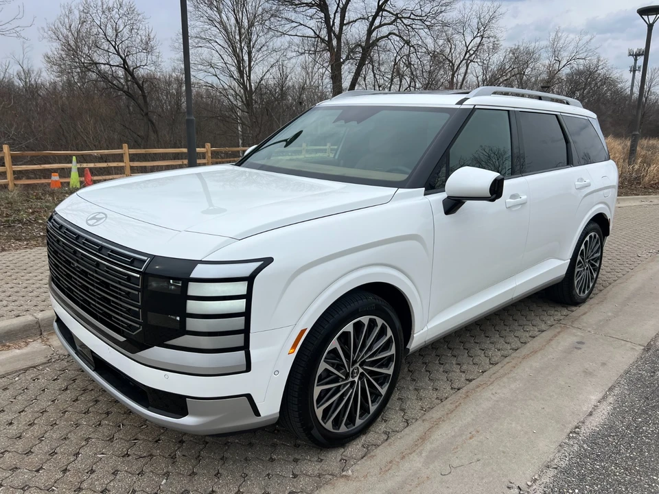 2026 Hyundai Palisade - Image 2 of 21