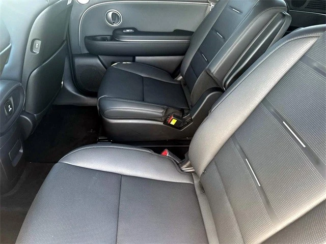 2026 Hyundai Palisade - Image 12 of 21