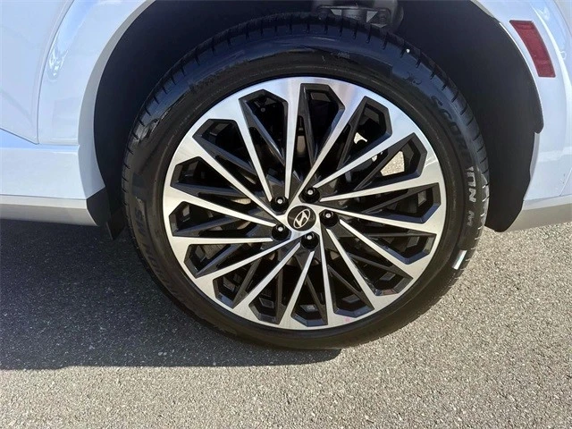 2026 Hyundai Palisade - Image 3 of 21