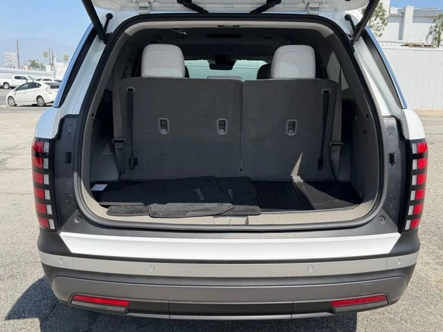 2026 Hyundai Palisade - Image 13 of 21