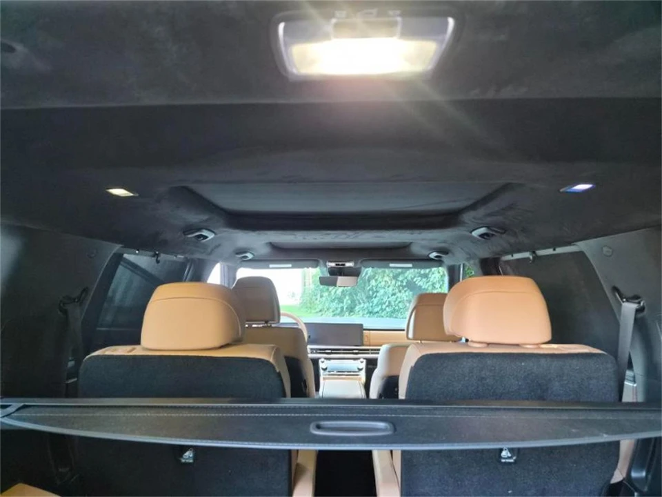 2026 Hyundai Santa Fe - Image 13 of 19