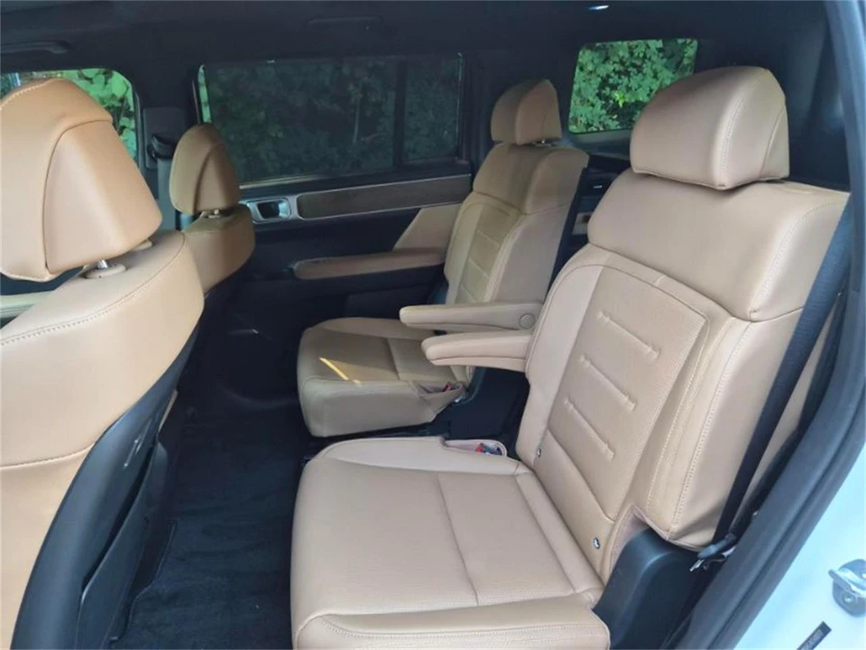 2026 Hyundai Santa Fe - Image 11 of 19