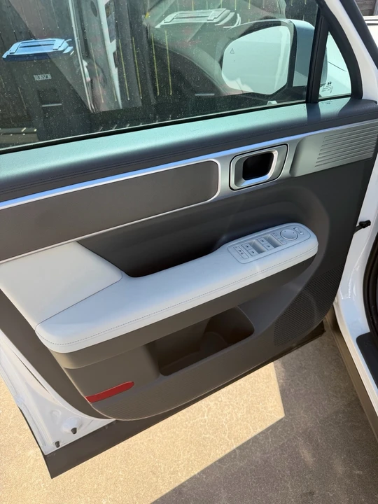 2026 Hyundai Santa Fe - Image 9 of 21
