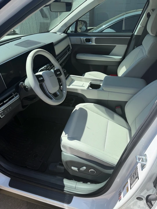 2026 Hyundai Santa Fe - Image 8 of 21
