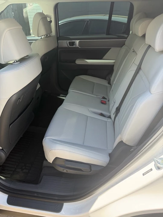 2026 Hyundai Santa Fe - Image 14 of 21