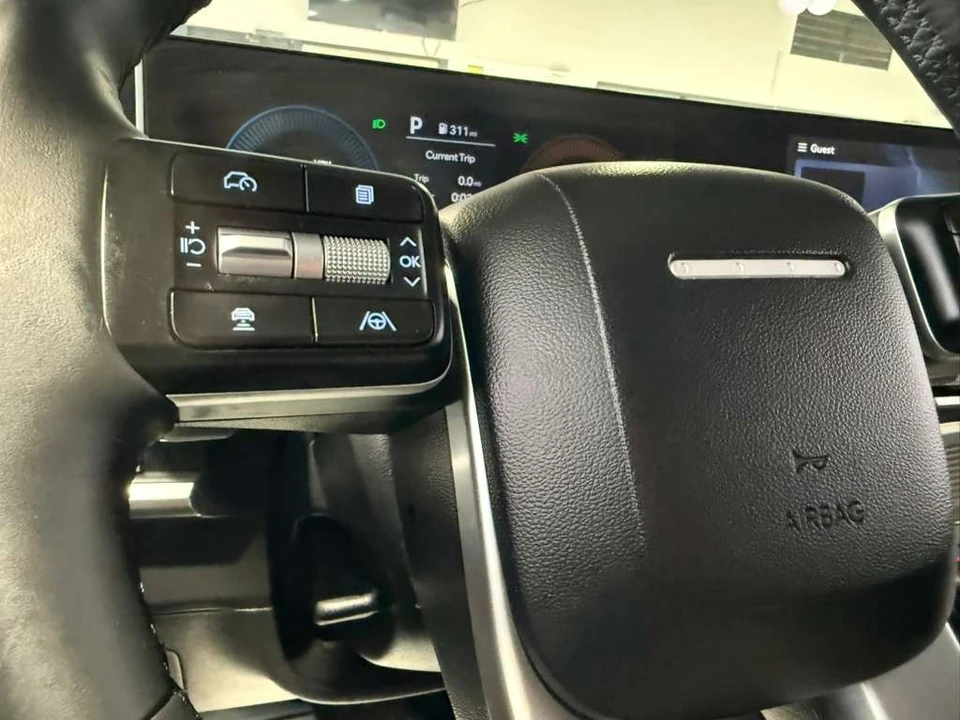 2026 Hyundai Santa Fe - Image 17 of 21