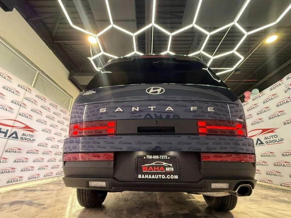 2026 Hyundai Santa Fe - Image 9 of 21